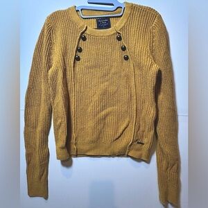 Abercrombie Fitch Warm Sweater in yellow